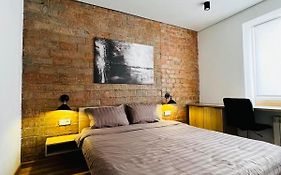 Brick Apart Melnyka10